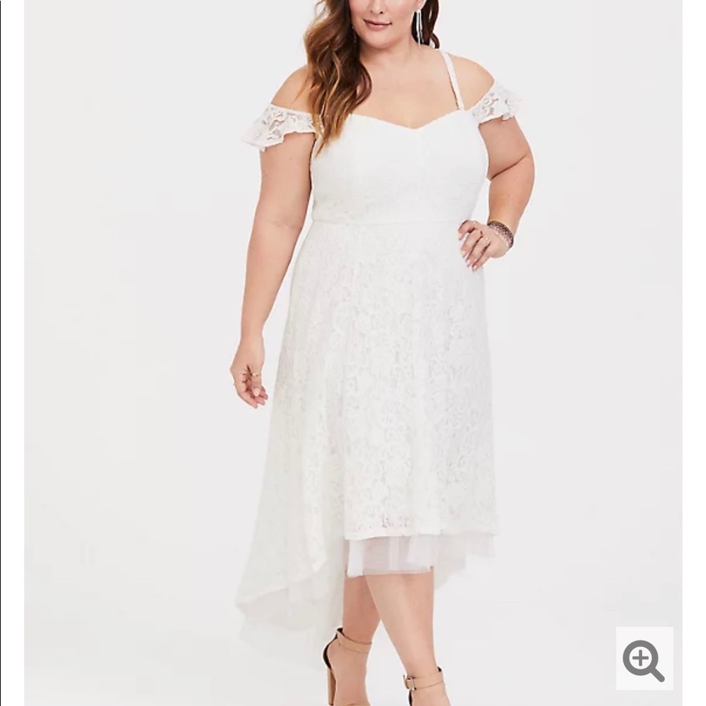 NWT Ivory Lace Torrid Dress